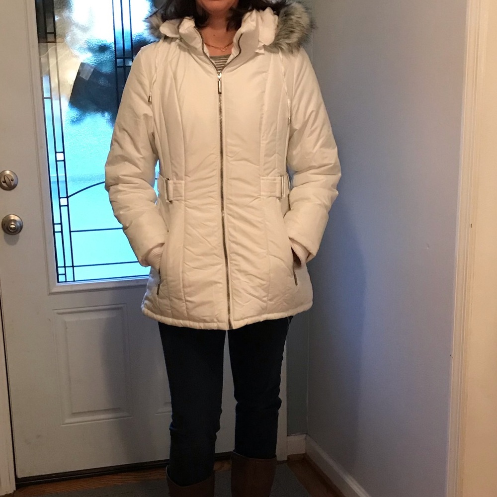 Like new Liz Claiborne white puffer coat
